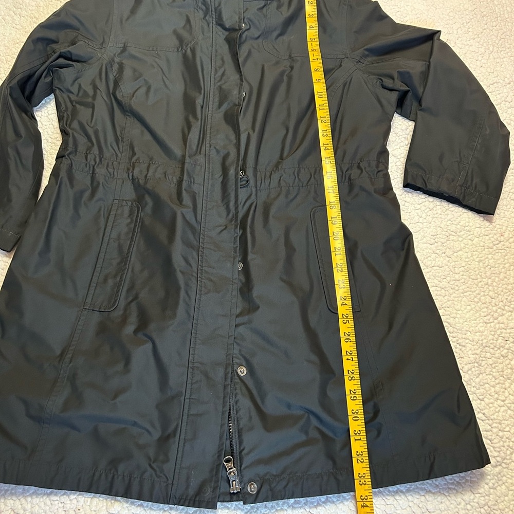 BEAN WOMENS H2OFF
RAINCOAT PRIMALOFT LINED - Picture 12 of 14